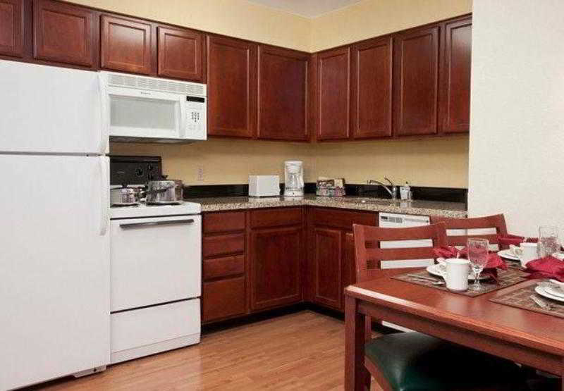 Residence Inn Phoenix Chandler/Fashion Center Екстериор снимка