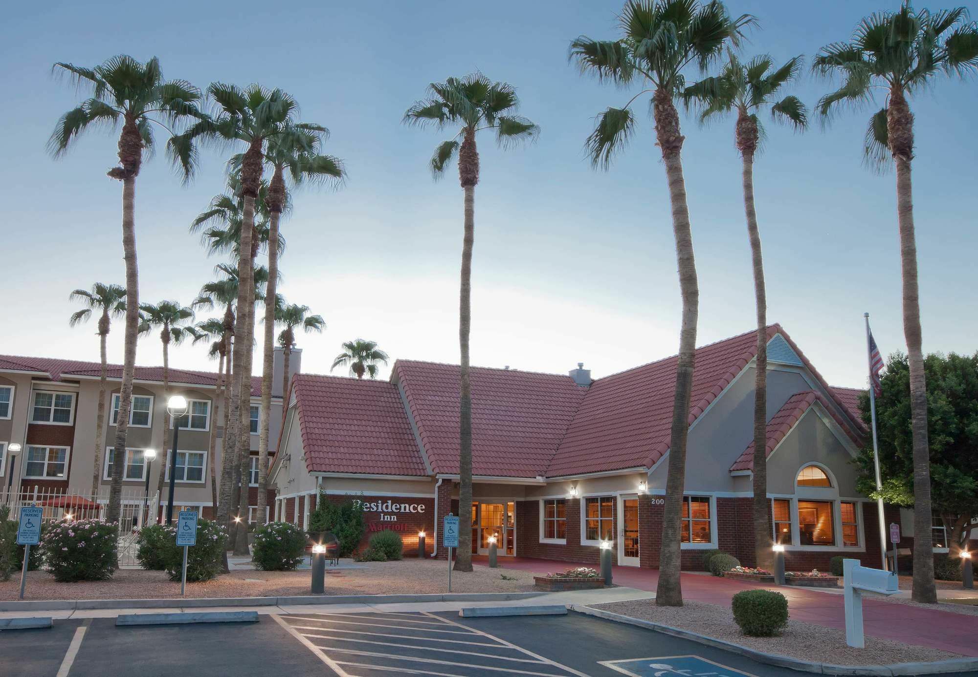 Residence Inn Phoenix Chandler/Fashion Center Екстериор снимка